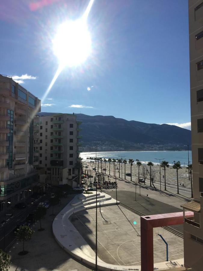Mimi'S Beach Apartment Avlonya Dış mekan fotoğraf